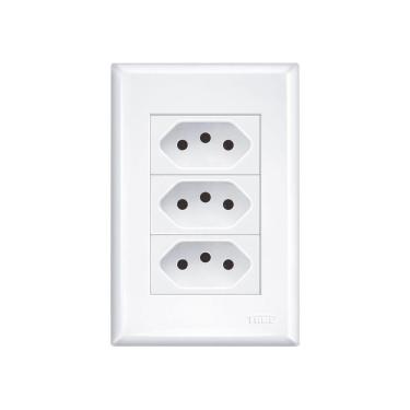 Imagem de Tomada Tripla Fame Evidence 2P+T 20A com Placa 4x2 Branca