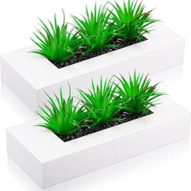 Imagem de Hotop 2 peças de plantas de grama verde artificial em vaso decorativo de madeira, caixa retangular de madeira para mesa de centro de mesa, decoração interna (35 cm, branco)