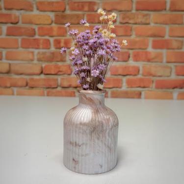 Imagem de Arranjo de Flores Sempre-Vivas Naturais em Vaso Decorativo, 15 cm, Branco com Padrão Art Déco (23)