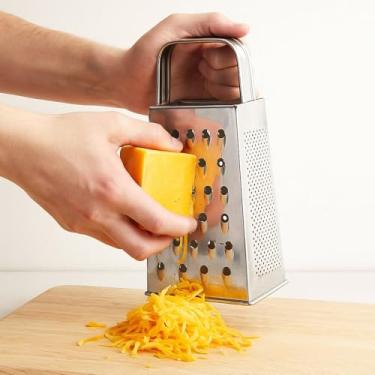 Imagem de Ralador de Quatro Faces em Aço Inox 23cm – Praticidade, Versatilidade e Resistência para Sua Cozinha