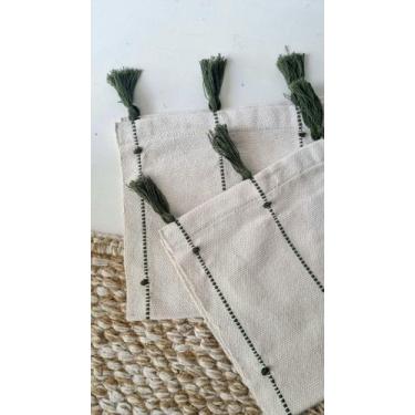 Imagem de Caminho de mesa 2m verde musgo Boho com pompom - Iaia
