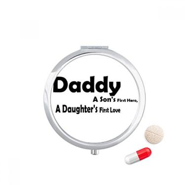 Imagem de Estojo de comprimidos de bolso com citação Love Hero Daddy para viagem, caixa de armazenamento de medicamentos, dispensador de espelho para presente