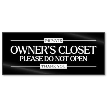 Imagem de Placa de acrílico para armário de proprietários de 6 x 15 cm, placa de acesso para convidados, compatível com placa Airbnb Essentials para anfitriões, placa de porta privada, decoração preta amigável