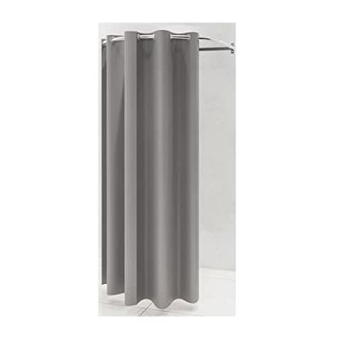 Imagem de O vestiário em forma de U da loja de roupas inclui varão suspenso para cortina de sombreamento para proteção da privacidade