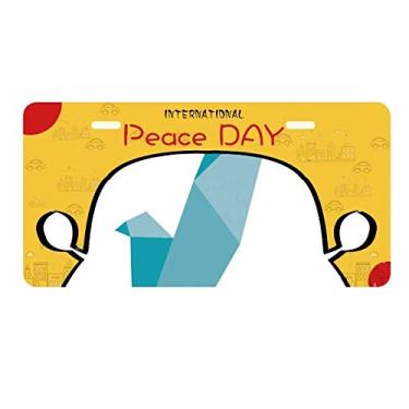 Imagem de DIYthinker Origami Placa de licença com estampa de pombo de granada abstrata Etiqueta Decoração de carro Dia da Paz