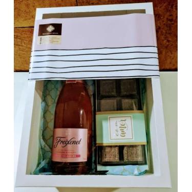 Imagem de Caixa Max Rose Brigadeiro Brasil, Recheada com Kit Kat