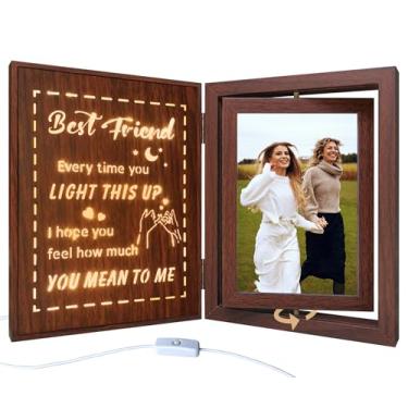 Imagem de soruney Porta-retrato com iluminação Best Friend, moldura giratória de madeira para 2 fotos verticais 10 x 15 cm, presentes de amizade para mulheres, melhores amigas, aniversário, formatura, Natal