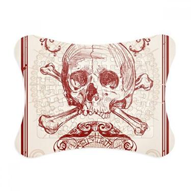 Imagem de Moldura de quebra-cabeça com estampa de cartas de pôquer de coroa vermelha, enfeite de quebra-cabeça