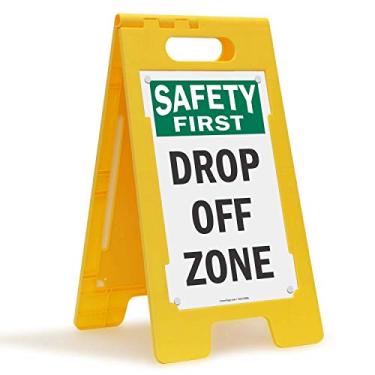 Imagem de SmartSign Placa de piso dobrável de dois lados "Safety First - Drop Off Zone" de 63,5 x 30,5 cm, plástico de polipropileno impresso digitalmente, multicolorida, feita nos EUA