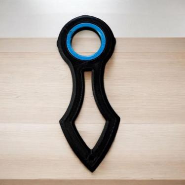 Imagem de Chaveiro Karambit Ninja Anti-estresse - Fidget Toy Giratório - FLEX3D,