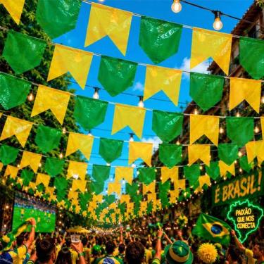 Imagem de Varal Bandeirinha Plástico Verde Amarelo 10 Metros Brasil Copa do Mund