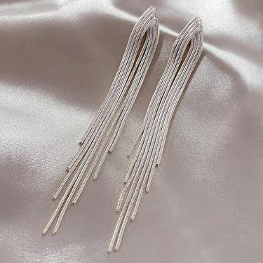 Imagem de Brincos de metal geométrico com franja com design de corrente longa, joias elegantes minimalistas delicadas para o dia a dia para mulheres, brincos boêmios, roupas para todas as estações para namorada