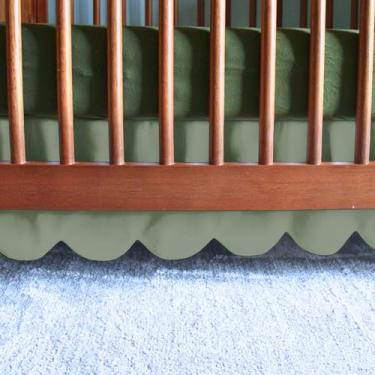 Imagem de Saia de berço 100% microfibra recortada 71 cm x 132 cm com comprimento de queda de 35,5 cm com 4 cantos divididos para bebês meninos e meninas - Sálvia lisa