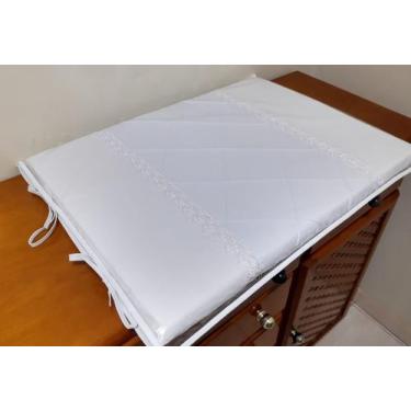 Imagem de Trocador para comoda de Bebe Todo Branco com Guippir Luxo bordado - Va