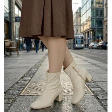 Imagem de Bota Feminina Stretch Cano Médio Bico Quadrado Salto Grosso Cor:Carame