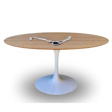 Imagem de Mesa De Jantar Tulipa Saarinen Redonda 244x137cm Tampo Cor Jade