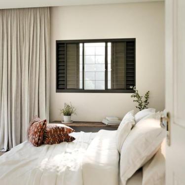 Imagem de Janela de Aço Veneziana 6 Folhas com Grade Quadrada e Fecho Embutido 1