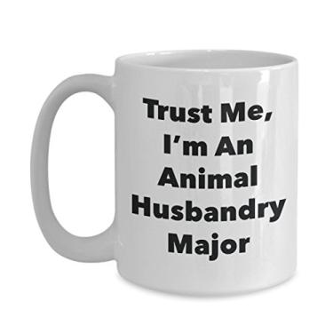 Imagem de Caneca Trust Me, I'm An Animal Husbandry Major - Caneca de café divertida - Lindas ideias de presentes de formatura para amigos e colegas de classe