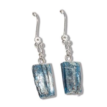 Imagem de Brinco Cianita Azul Canudo Pedra Natural Anzol Prata 950