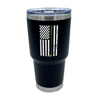 Imagem de Presentes de golfe para homens ou mulheres, copo exclusivo de golfe de viagem de aço inoxidável com bolas de golfe como estrelas na bandeira americana, presente de acessórios divertidos para golfe, use para café e cerveja ou vinho da Lifecraft (850 g)