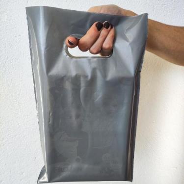 Imagem de 100 Sacola Plástica rec. 20x30 Alça Boca De Palhaço / Vazadas. - AGAE,