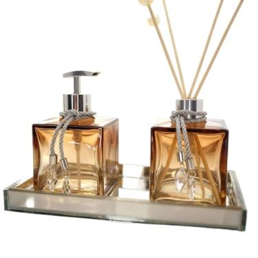 Imagem de Kit Lavabo Presente Sofisticado Vidro Aromatizador Difusor Saboneteira Decoração Banheiro Quarto(Com Bandeja,Ambar Degrade C/Prata)