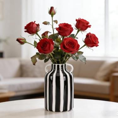 Imagem de Vaso de cerâmica listrado com alças (preto e branco)