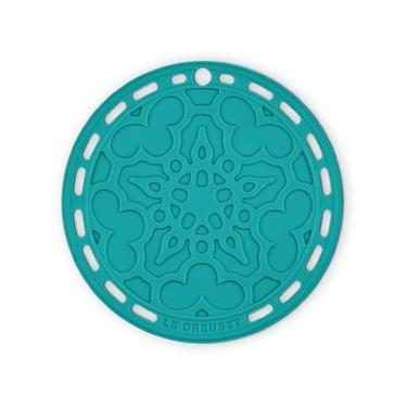 Imagem de SUPORTE PARA PANELA LE CREUSET FRENCH 20CM EM SILICONE BLEU RIVIERA 42401200990000