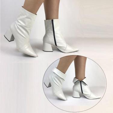 Imagem de Bota branca cano curto com zíper - Nathalia 