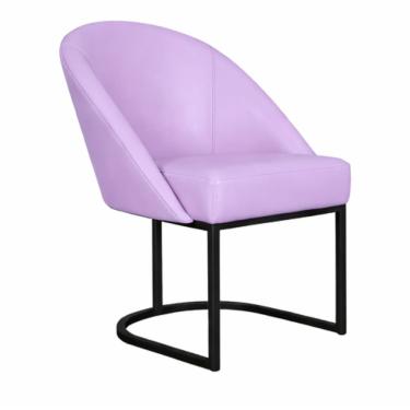 Imagem de Cadeira Lua Metal Preto Decorativa Estofada em Corino Lilas para Sala e Escritório