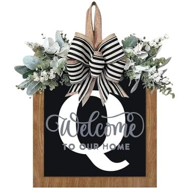 Imagem de Guirlanda de porta da frente com sobrenome de 35 cm, guirlanda de porta de boas-vindas com 26 letras para porta da frente externa, guirlanda de boas-vindas e eucalipto e laço adequado para todas as