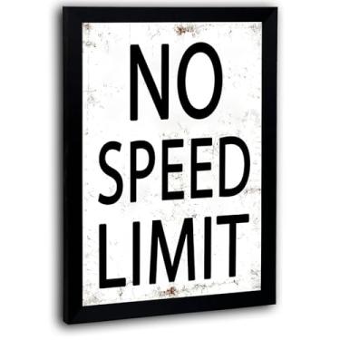 Imagem de QIYFFBN Arte de parede emoldurada para quarto de carro para meninos adolescentes sem limite de velocidade placa de parede decoração de parede retrô corrida homem caverna impressão vintage corrida