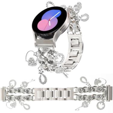 Imagem de REALSIGN Pulseira de relógio de metal elegante de 20 mm compatível com Samsung Galaxy Watch 6 5 4 40/44 mm, Watch 4 Classic 42/46 mm, Watch 3 de 41 mm, Active 2, Gear S2 Classic, pulseira de corrente cubana com pingentes fofos para mulheres (chave com glitter prata)