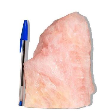 Imagem de 01 Cristal Rosa Pedra Pé Serrado Natural 1 a 2Kg 18cm Tipo B - Artesan