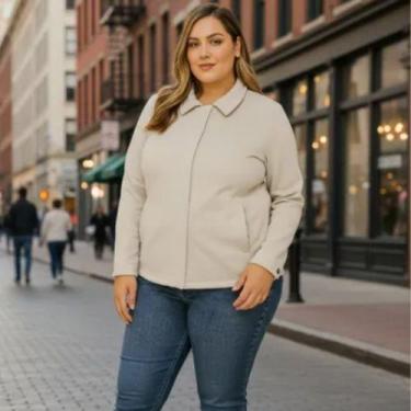 Imagem de Casaco Feminino Plus Size em Poliéster com Zíper Invisível e Bolsos La