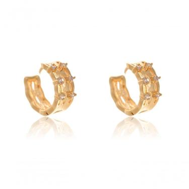 Imagem de Brinco Argola Trabalhada Vazada Com 4 Zircônias Folheado Em Ouro 18k