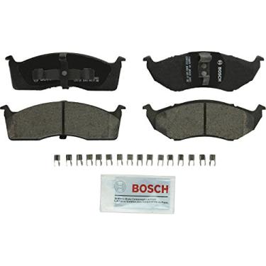Imagem de Bosch Conjunto de pastilhas de freio a disco semi-metálicas premium quietCast automotivo BP642A para Chrysler: 2000-02 Neon; Dodge: 1995-2005 Neon, 2003-2005 SX 2.0; Plymouth: 1995-2001 Neon; Frente