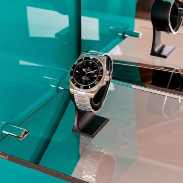 Imagem de Suporte Apoio Expositor Relógio de Pulso Vitrine  - Criptonita