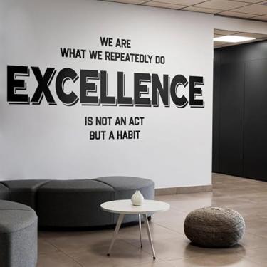 Imagem de Decalque de parede motivacional, adesivo de parede com citação de excelência, adesivos We are What We Repeatedly Do Excellence, decoração de parede de escritório, tamanho grande 177,8 x 78,7 cm