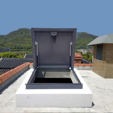 Imagem de Porta antifurto de aço para porta de telhado claraboia telhado manutenção de telhado manutenção de telhado tampa de escotilha galvanizado em pó revestido de aço porta de teto instalação janela de