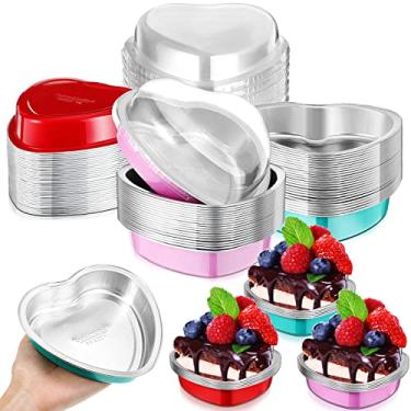 Imagem de Zubebe Forma de bolo de folha de alumínio, 30 peças de copo de cupcake em forma de coração com tampas 226 g 225 ml para o dia dos namorados, mini cupcakes para o dia das mães, casamento, Natal, aniversário