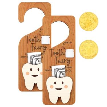 Imagem de WALLFID Conjunto de 2 peças de fada dos dentes com 2 moedas de fada do dente, cabide de porta de fada do dente com suporte de dente e compartimento de presente, perfeito para celebrar dentes perdidos.