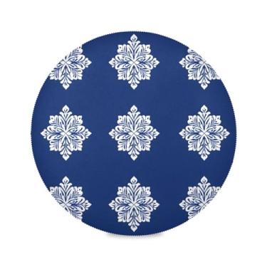 Imagem de STAYTOP Lindos jogos americanos redondos de flocos de neve de Natal, 6 peças, tapetes de mesa antiderrapantes fáceis de limpar para casa, cozinha, churrasco, festa, decoração de mesa