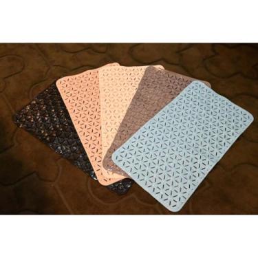 Imagem de Tapete Antiderrapante para Box Banheiro com Ventosas 40x70cm – Tapete de Chuveiro Massageador para Pés Segurança Antiescorregante (Cores Aleatorias Cilicone)