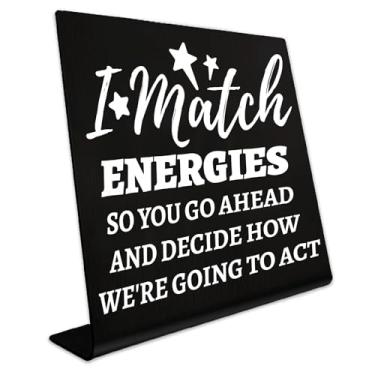 Imagem de CREATCABIN Placas de mesa de escritório decoração placa de mesa de metal engraçada presentes de escritório de equipe aço inoxidável para bar cubículo mulheres homens chefe colega de trabalho