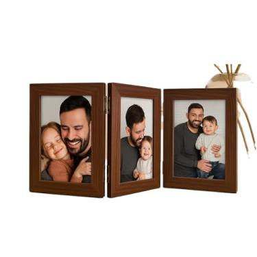 Imagem de Porta-Retrato Articulado 10x15 em Madeira com Vidro – Moldura Ajustável para Mesa e Decoração(Tabaco)