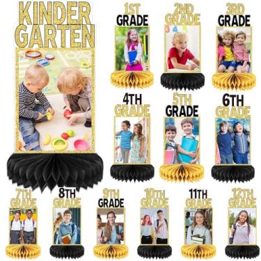 Imagem de 13 peças de decorações de festa de formatura 2025 centro de mesa para fotos de formatura em favo de mel preto dourado jardim de infância para 12ª série enfeite de mesa parabéns graduado decoração para