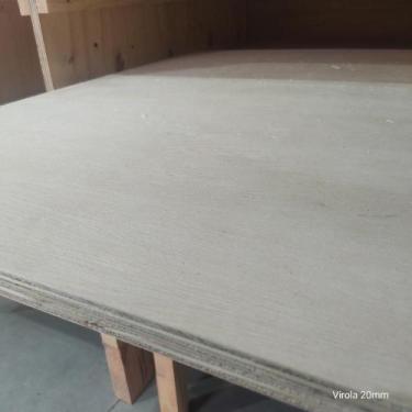 Imagem de Compensado De Virola (80cm x 44cm x 20mm) - Beija Flor Madeiras