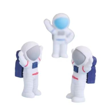 Imagem de Kit Borracha Escolar Astronauta Espacial Divertidas Fofa Decorativo Branca 3 Peças Tema para Material Escolar Infantil