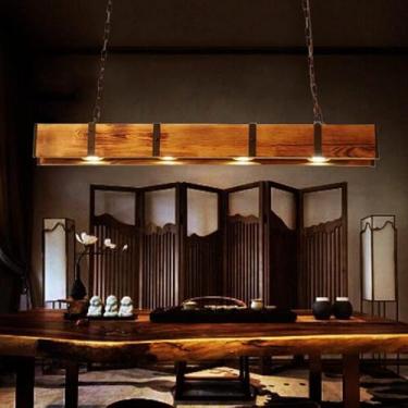 Imagem de Luzes pendentes Lâmpada pendente de madeira maciça vintage 4 luzes Luz de teto suspensa industrial Placa de teto de metal preto Refletor retrô para sala de jantar Café Hotel Escritório Decor